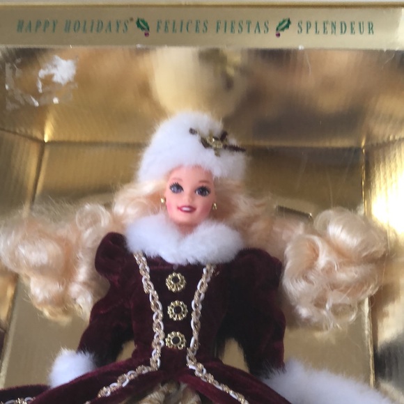 ⭐️Host Pick⭐️ - 1996 Barbie Happy Holidays - Picture 4 of 15